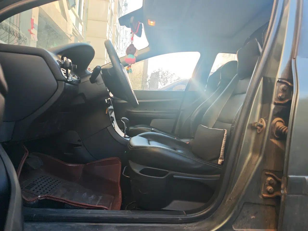 Peugeot 307 2012 Hatchback 1.6L Automatic Comfort Edition — миниатюра 16