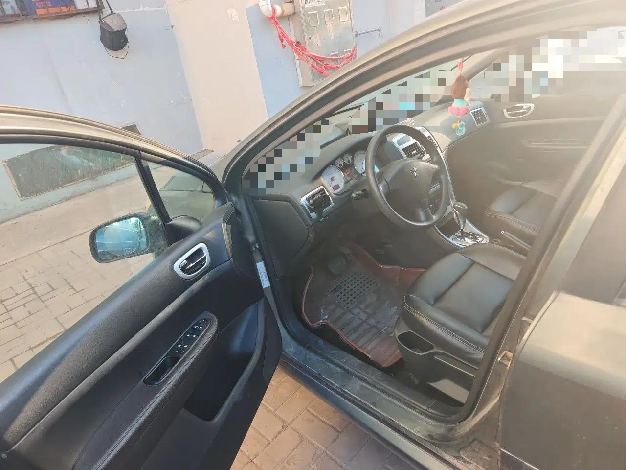 Peugeot 307 2012 Hatchback 1.6L Automatic Comfort Edition — миниатюра 17