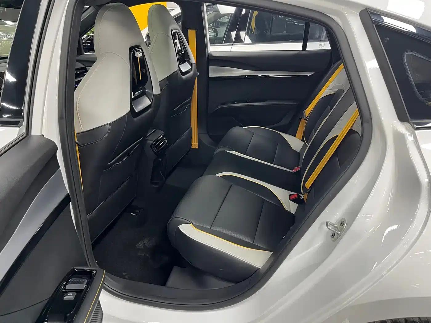 MG5 Scorpio 2022 1.5T Luxury Edition — миниатюра 12
