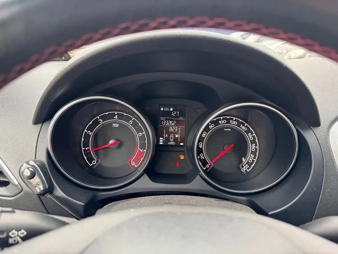 2015 Ford GT 1.5T Manual Fashion Edition — миниатюра 18