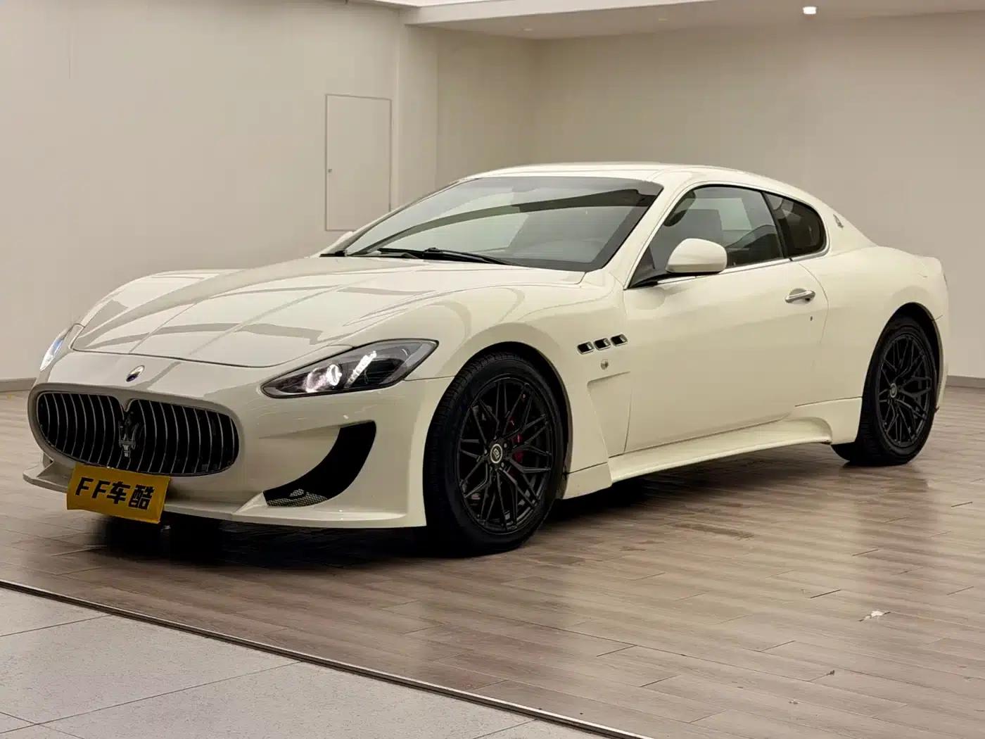 2013 GranTurismo 4.2L Automatic — миниатюра 1