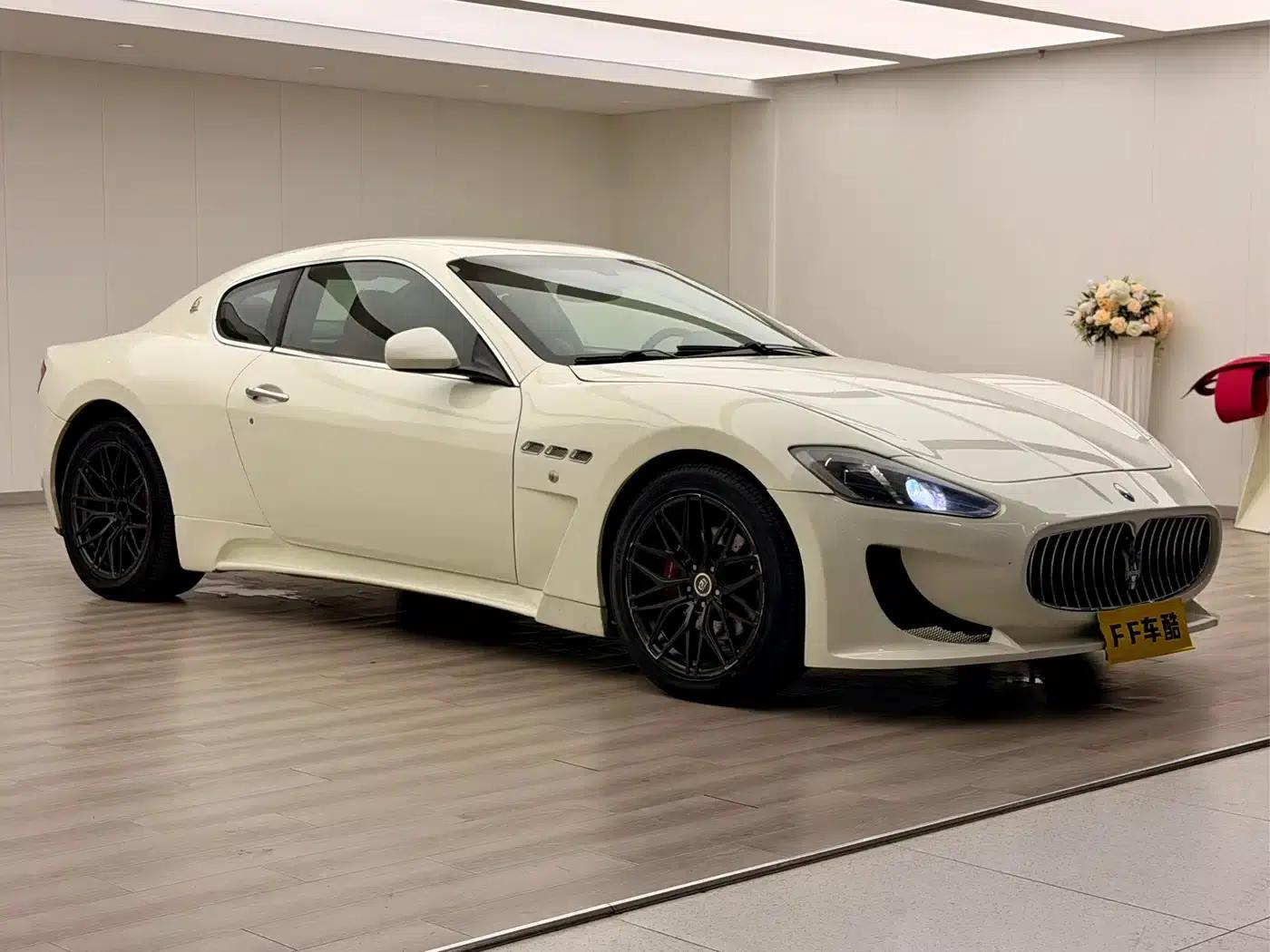 2013 GranTurismo 4.2L Automatic — миниатюра 2
