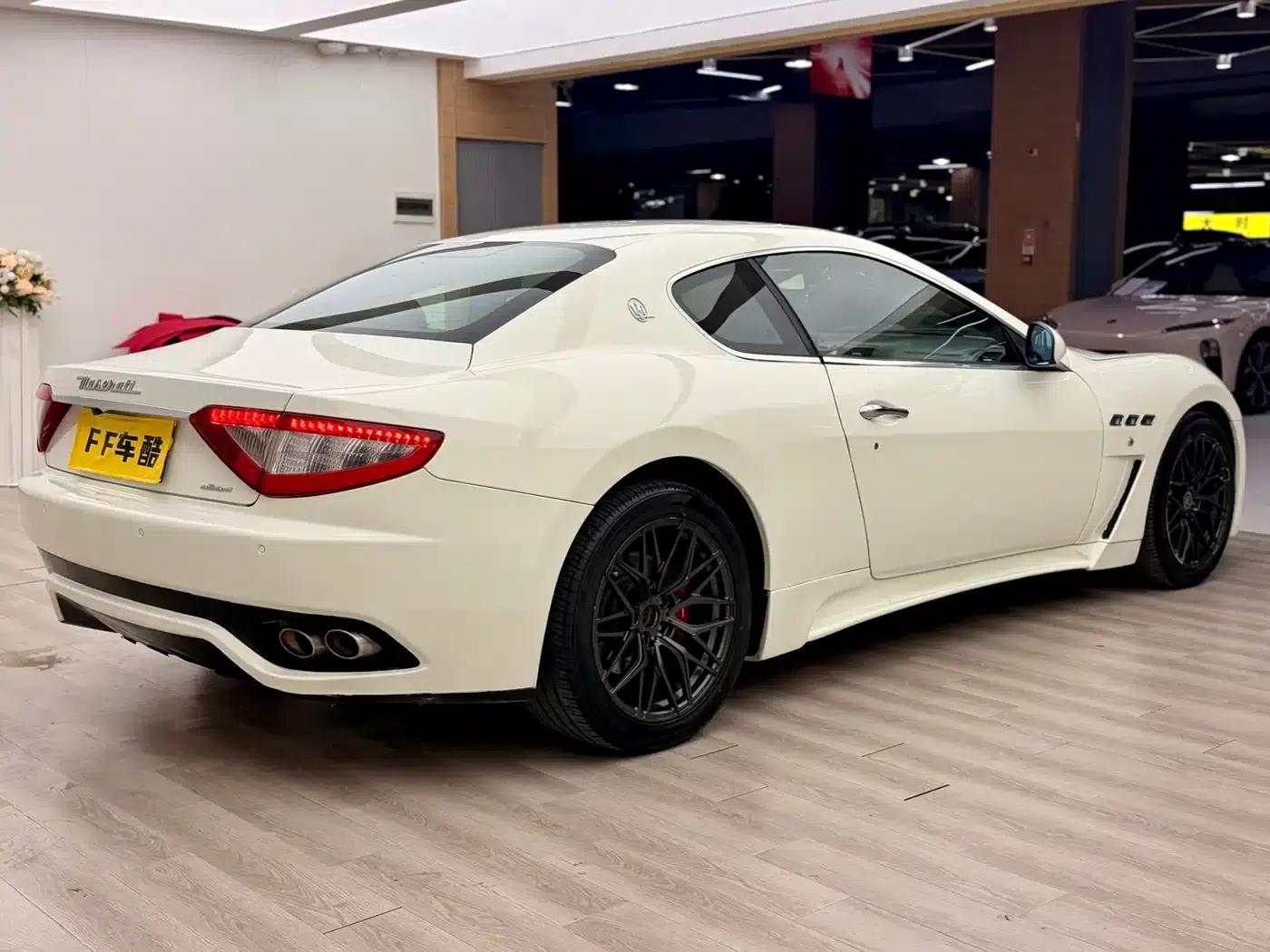 2013 GranTurismo 4.2L Automatic — миниатюра 4