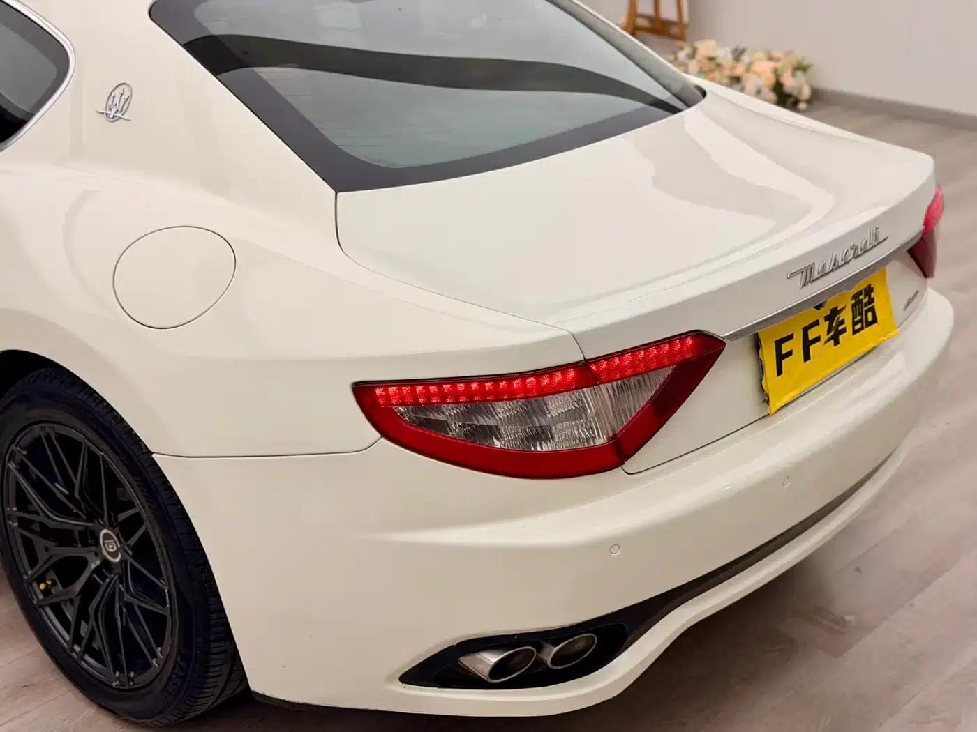2013 GranTurismo 4.2L Automatic — миниатюра 8