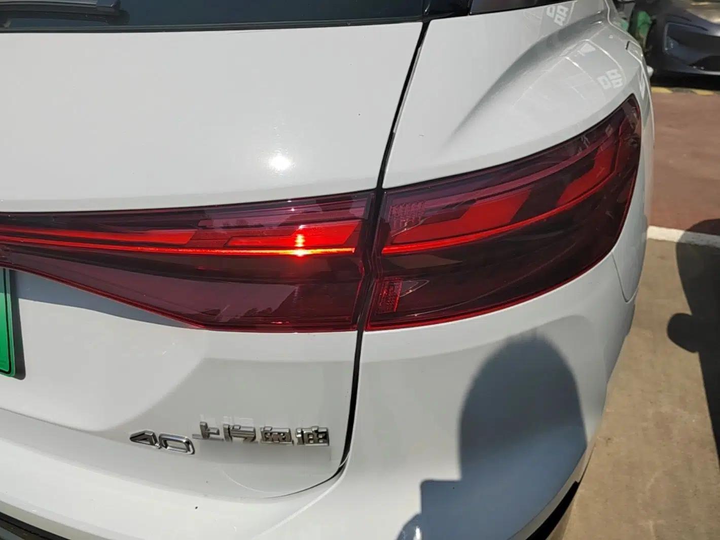 Audi Q5 e-tron 2023 40 e-tron Starry Edition Luxury Package — миниатюра 7