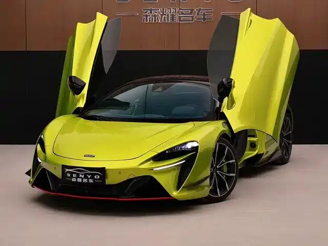 Artura 2023 3.0T Hybrid Standard Model