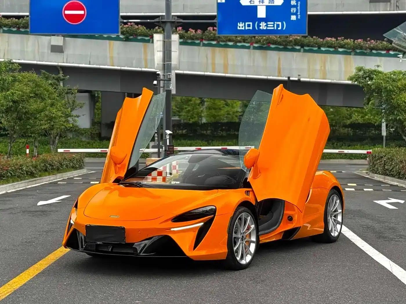 Artura 2023 3.0T Hybrid Standard Model — миниатюра 2