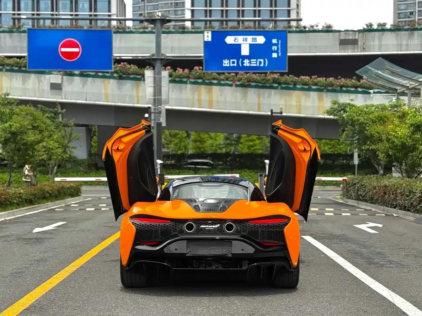 Artura 2023 3.0T Hybrid Standard Model — миниатюра 8