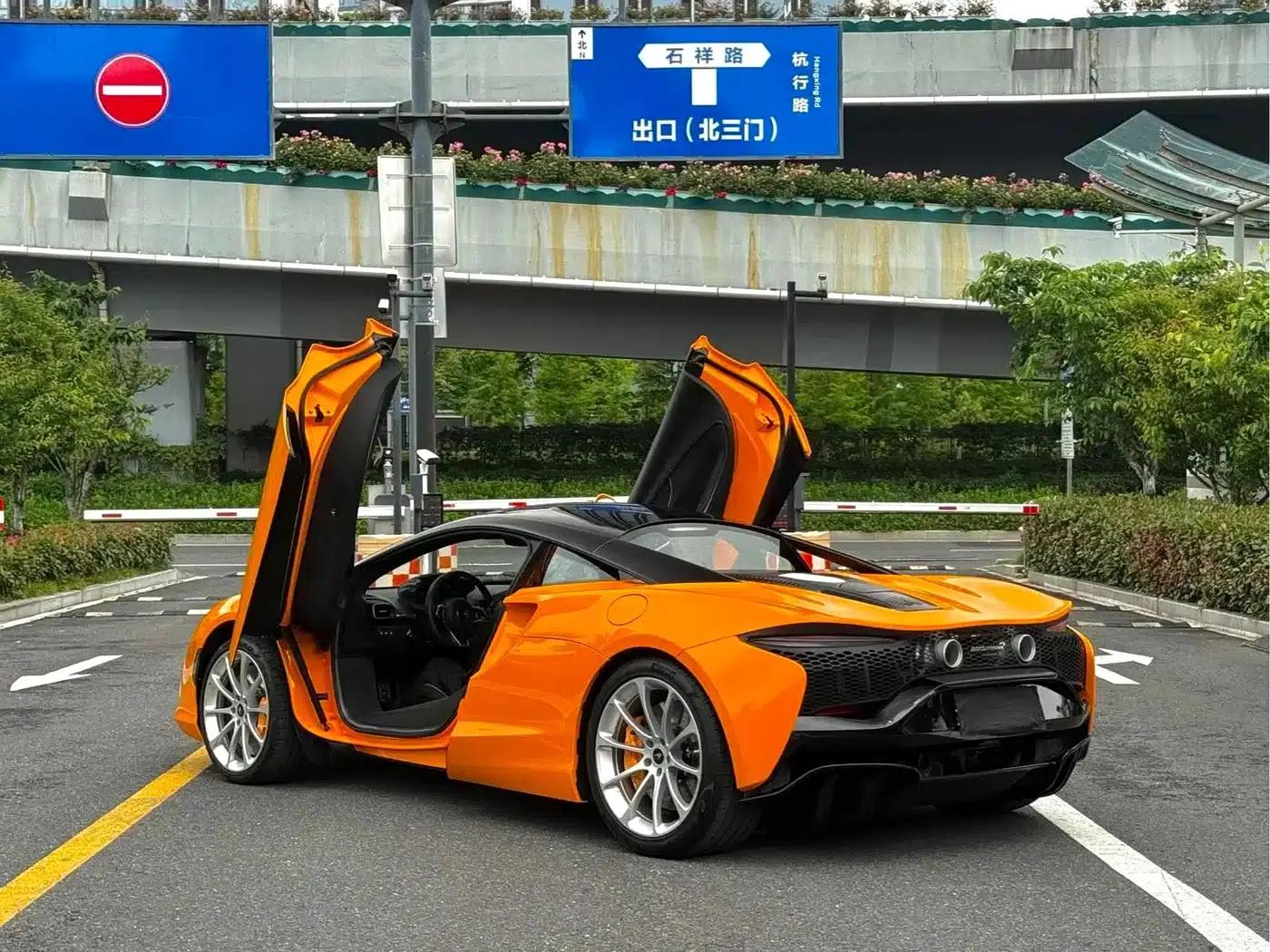 Artura 2023 3.0T Hybrid Standard Model — миниатюра 9
