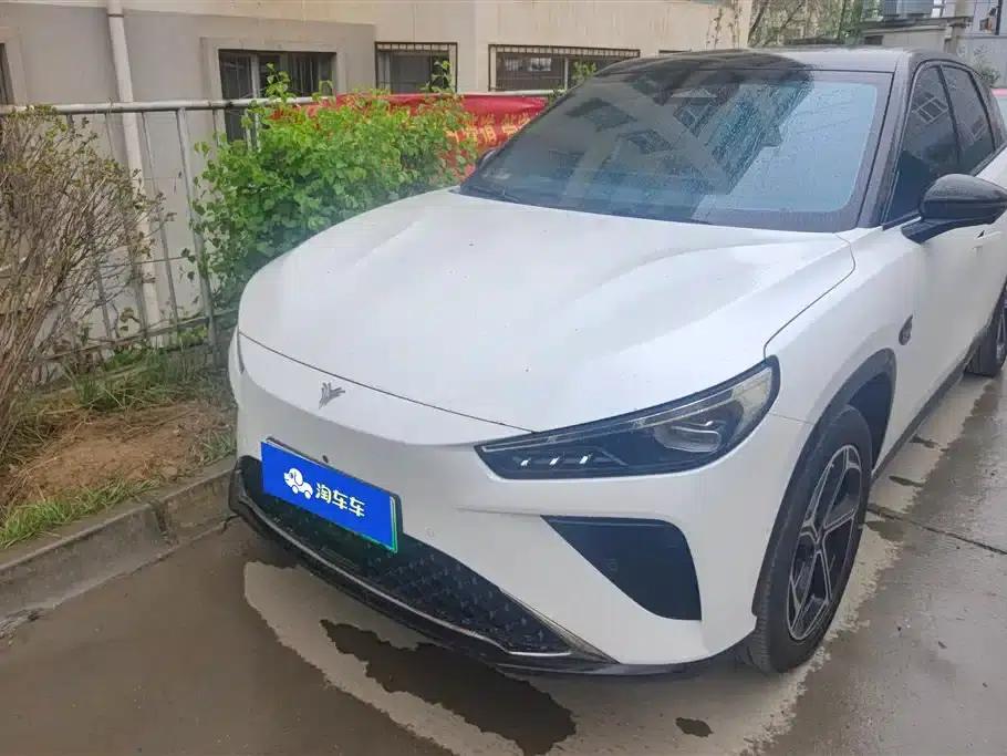 Nezha L 2024 Pure Electric 510 Flash Charge Red Edition — миниатюра 1