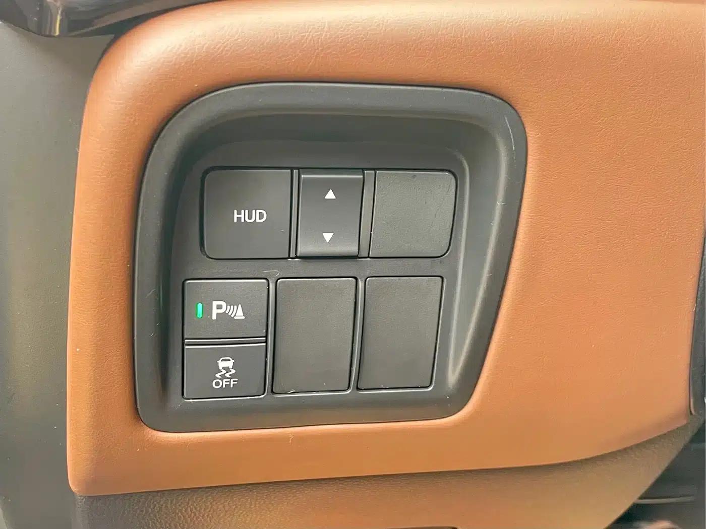 Acura CDX 2016 1.5T 2WD Premium Edition — миниатюра 11