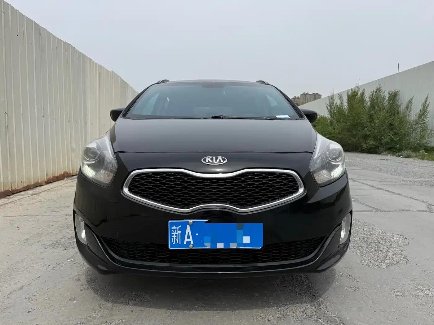 Carens 2013 2.0L 5-seater Automatic Standard Edition (National IV Emission Standard) — миниатюра 2