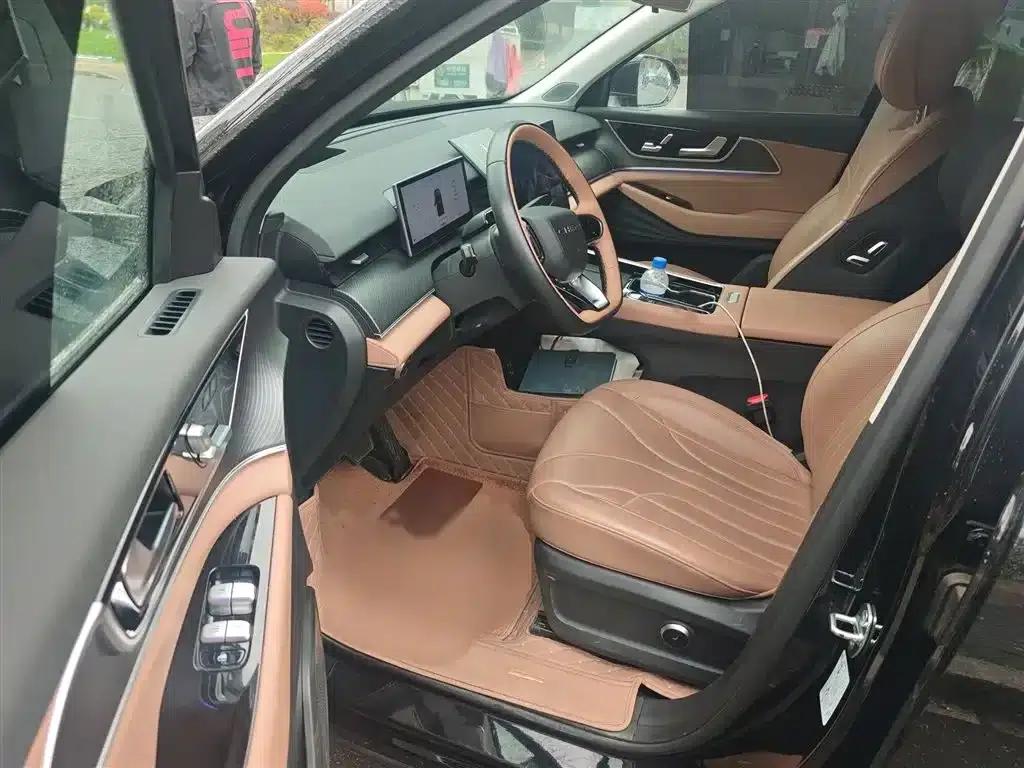 Chery Tiggo 8L 2024 2.0T 2WD Premium Edition 5-seater — миниатюра 14