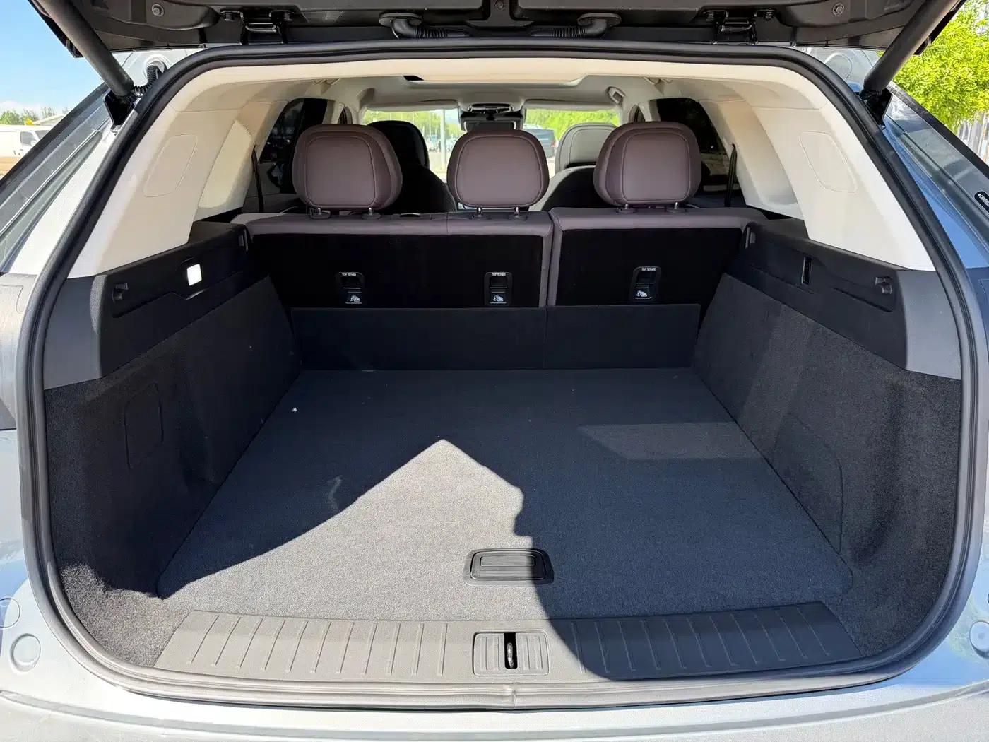 Chery Tiggo 9 C-DM 2025 1.5T 106KM Super Enjoy Edition 5-seater Ternary Lithium — миниатюра 36