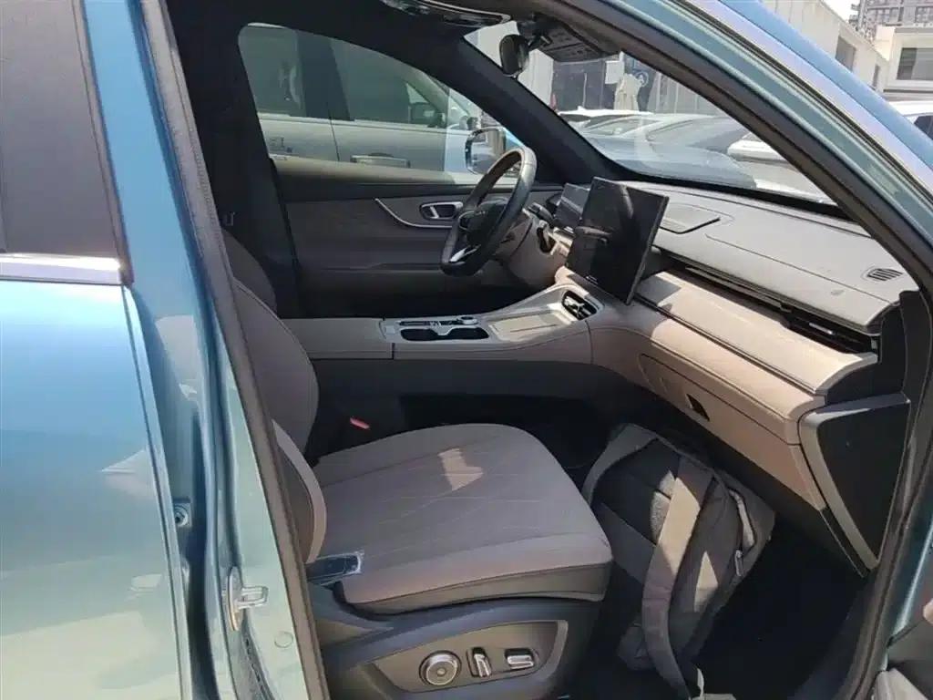 Chery Tiggo 8 PLUS C-DM 2025 1.5T 116km/h Premium 5-seater — миниатюра 25