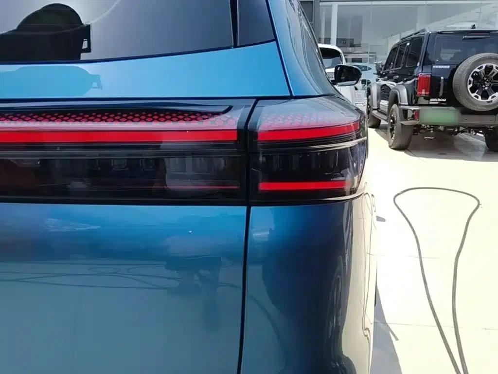 Chery Tiggo 8 PLUS C-DM 2025 1.5T 116km/h Premium 5-seater — миниатюра 8