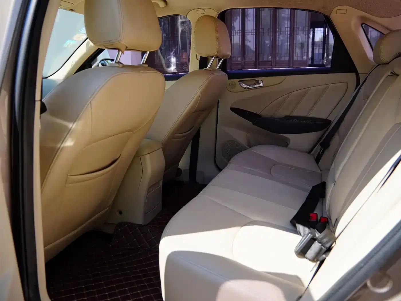 Chery Arrizo 7 2015 1.6L Manual Elite Edition — миниатюра 5