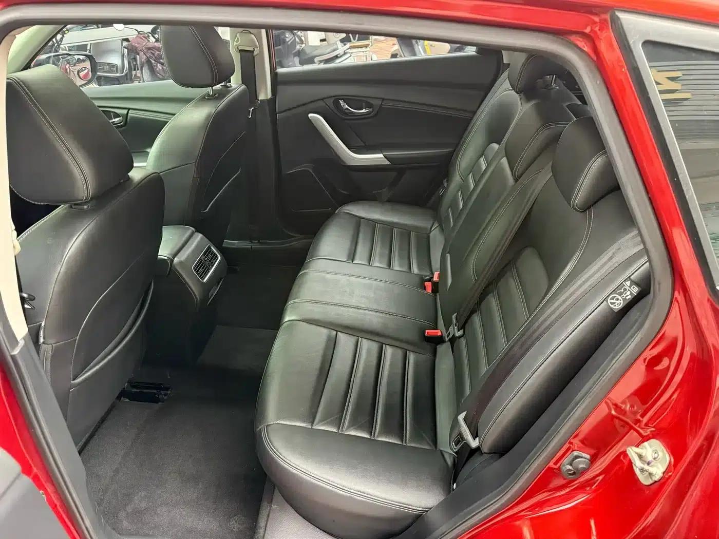 Venucia T90 2017 2.0L CVT Smart Edition — миниатюра 5