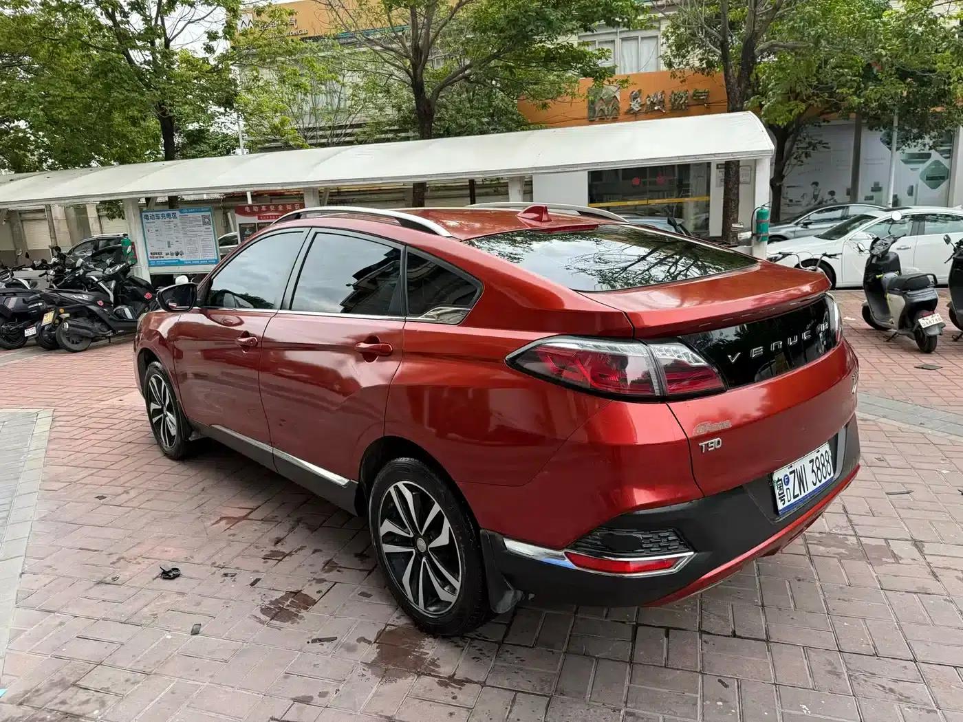 Venucia T90 2017 2.0L CVT Smart Edition — миниатюра 9