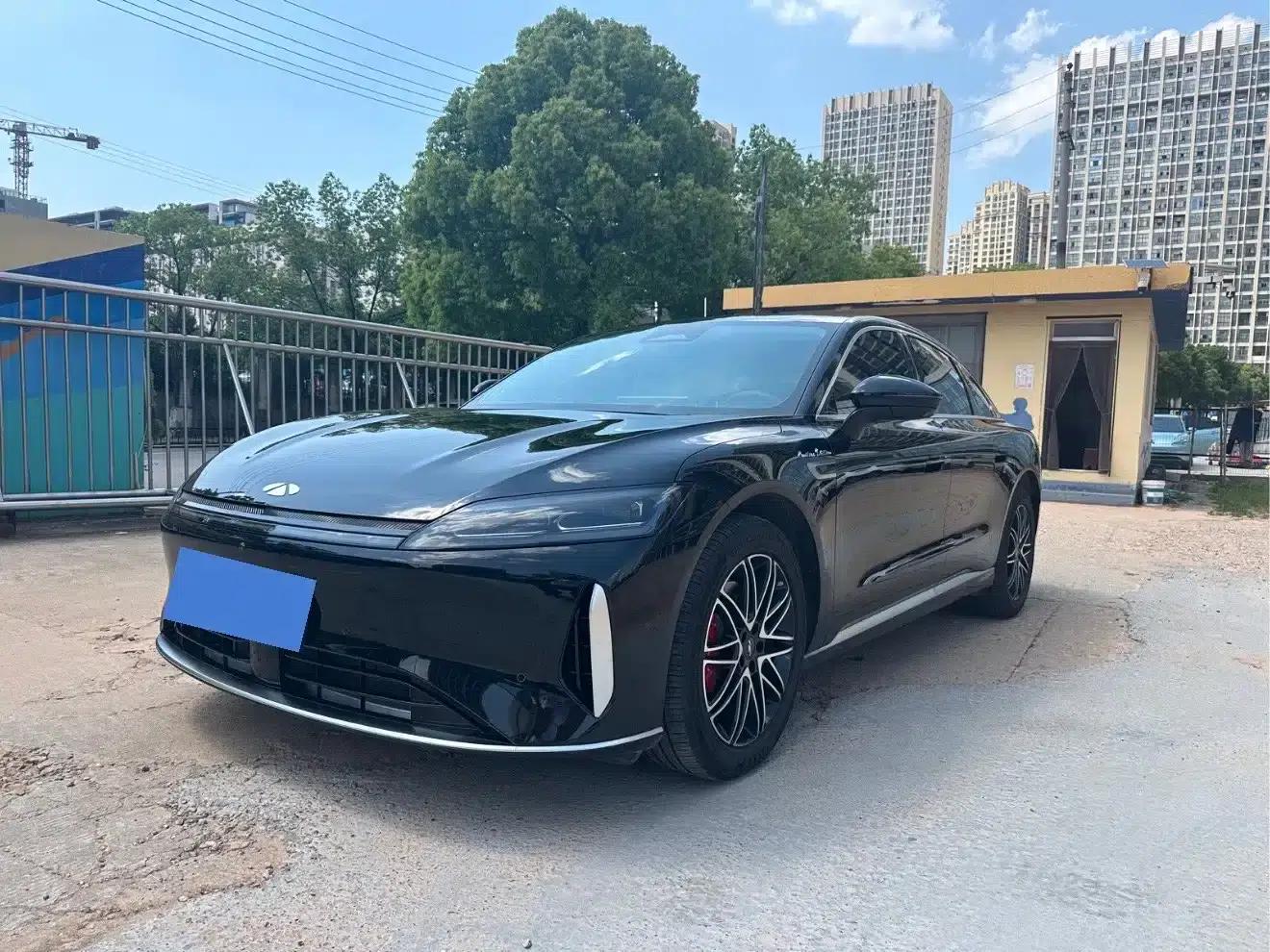 Fengyun A9L 2025 Model 260km Extended Range Luxury Edition — миниатюра 1