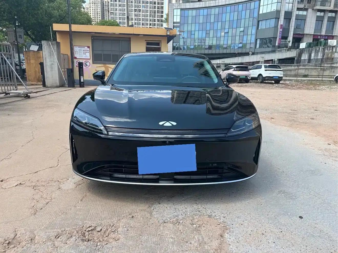 Fengyun A9L 2025 Model 260km Extended Range Luxury Edition — миниатюра 2