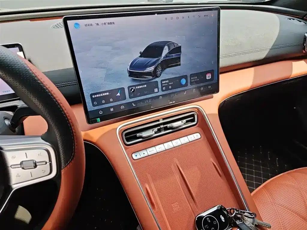Fengyun A9L 2025 Model 260km Extended Range Luxury Edition — миниатюра 6