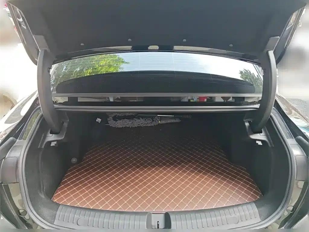 Fengyun A9L 2025 Model 260km Extended Range Luxury Edition — миниатюра 10
