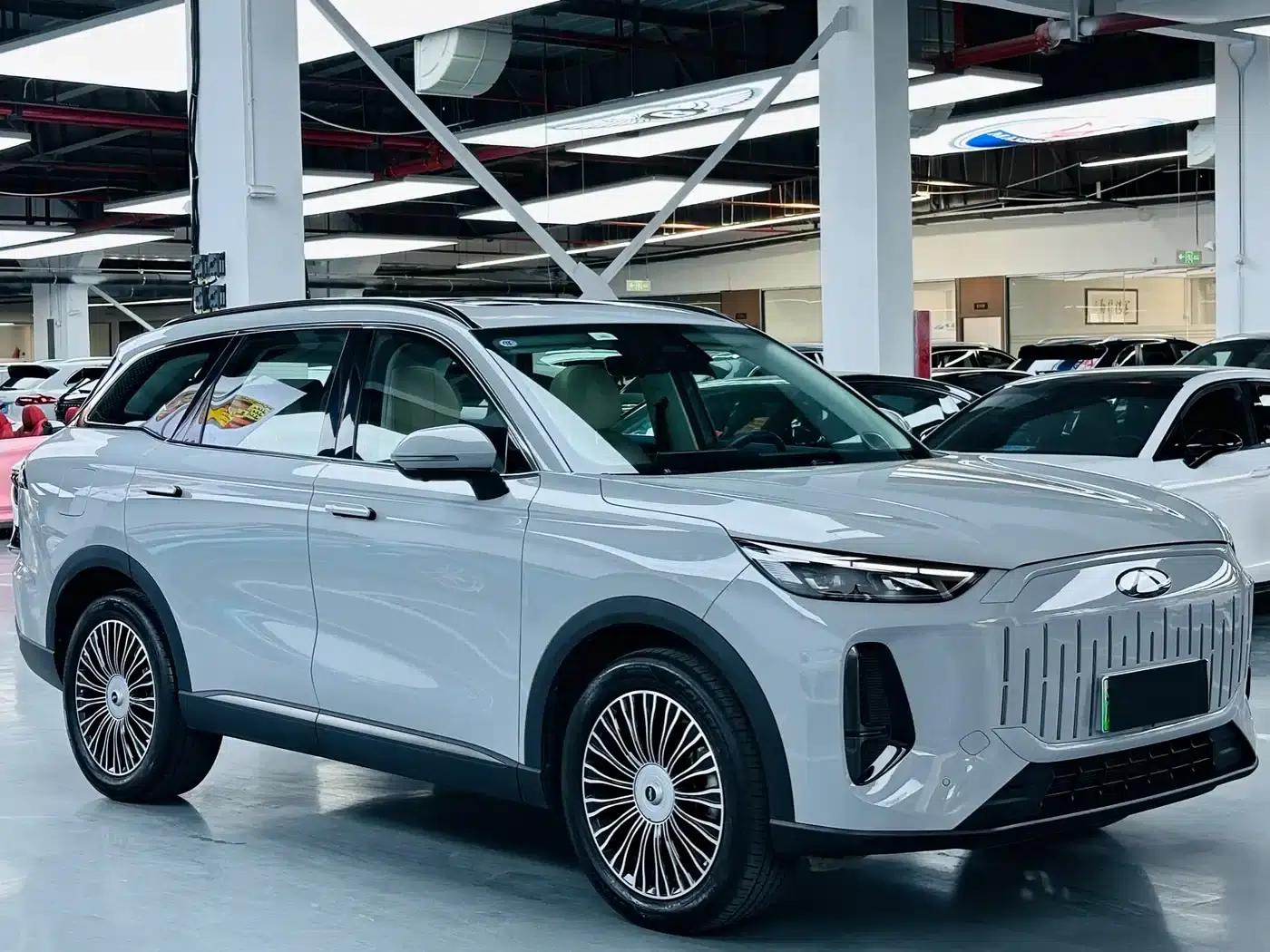 Fengyun T9 2024 Model 120 Long Range Flagship 7-Seater Ternary Lithium — миниатюра 3
