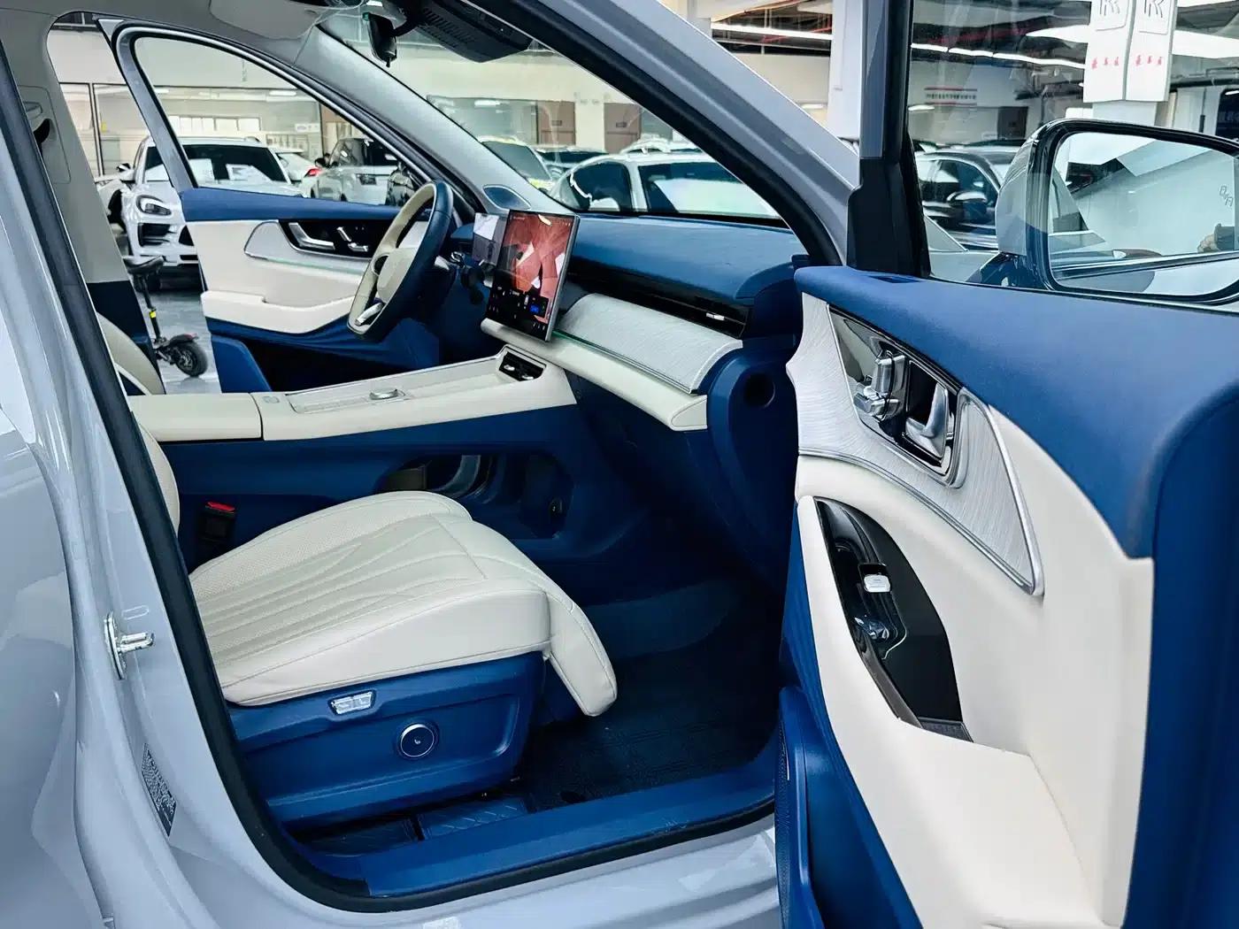 Fengyun T9 2024 Model 120 Long Range Flagship 7-Seater Ternary Lithium — миниатюра 8