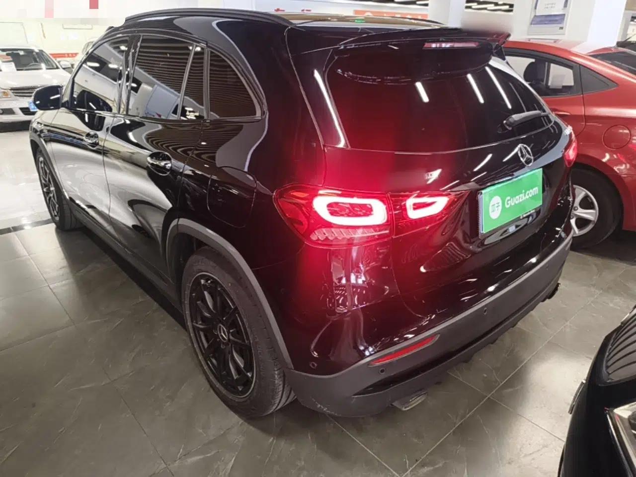 Mercedes-Benz GLA AMG 2021 AMG GLA 35 4MATIC — миниатюра 4