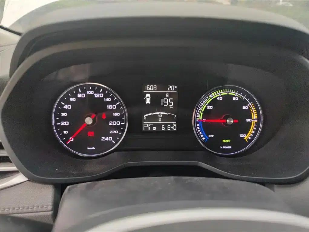 Roewe Ei5 2018 Internet Luxury Edition — миниатюра 12