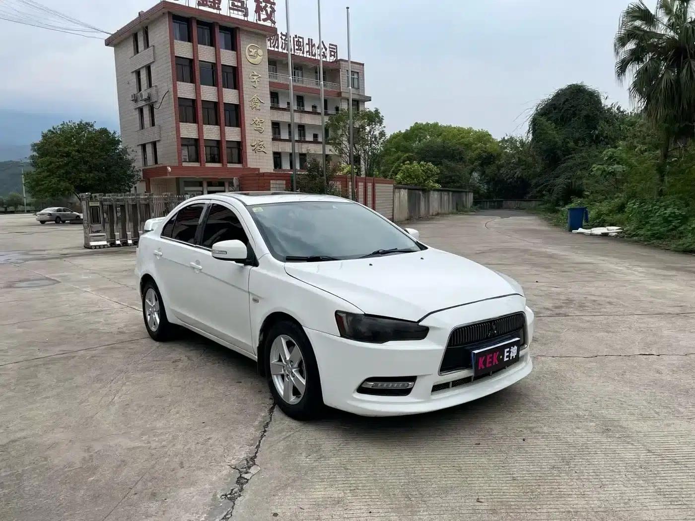 Lancer EX 2013 Fashion Edition 1.6L Manual Deluxe — миниатюра 3