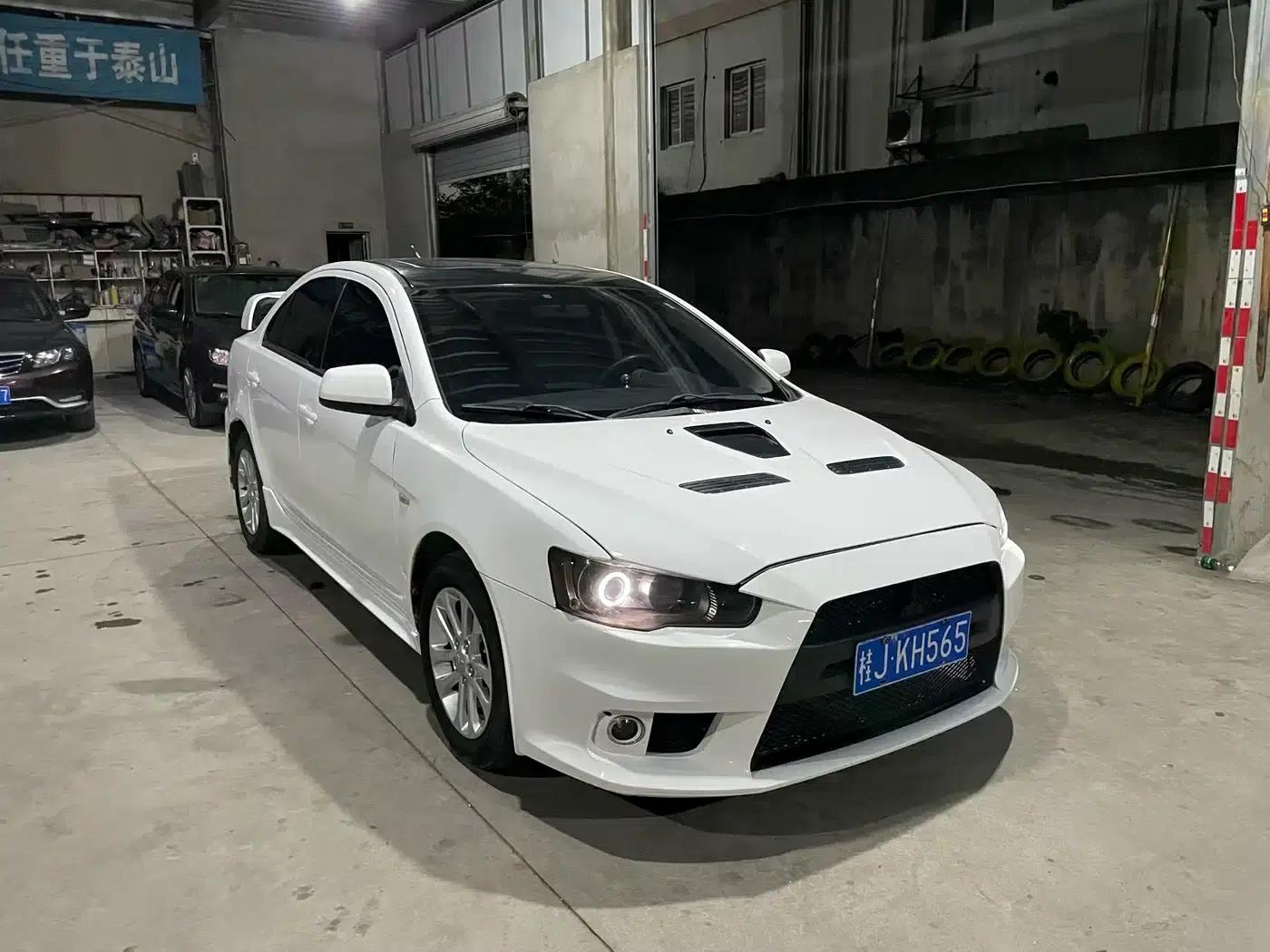 Lancer EX 2011 Luxury Edition 1.8L CVT — миниатюра 1