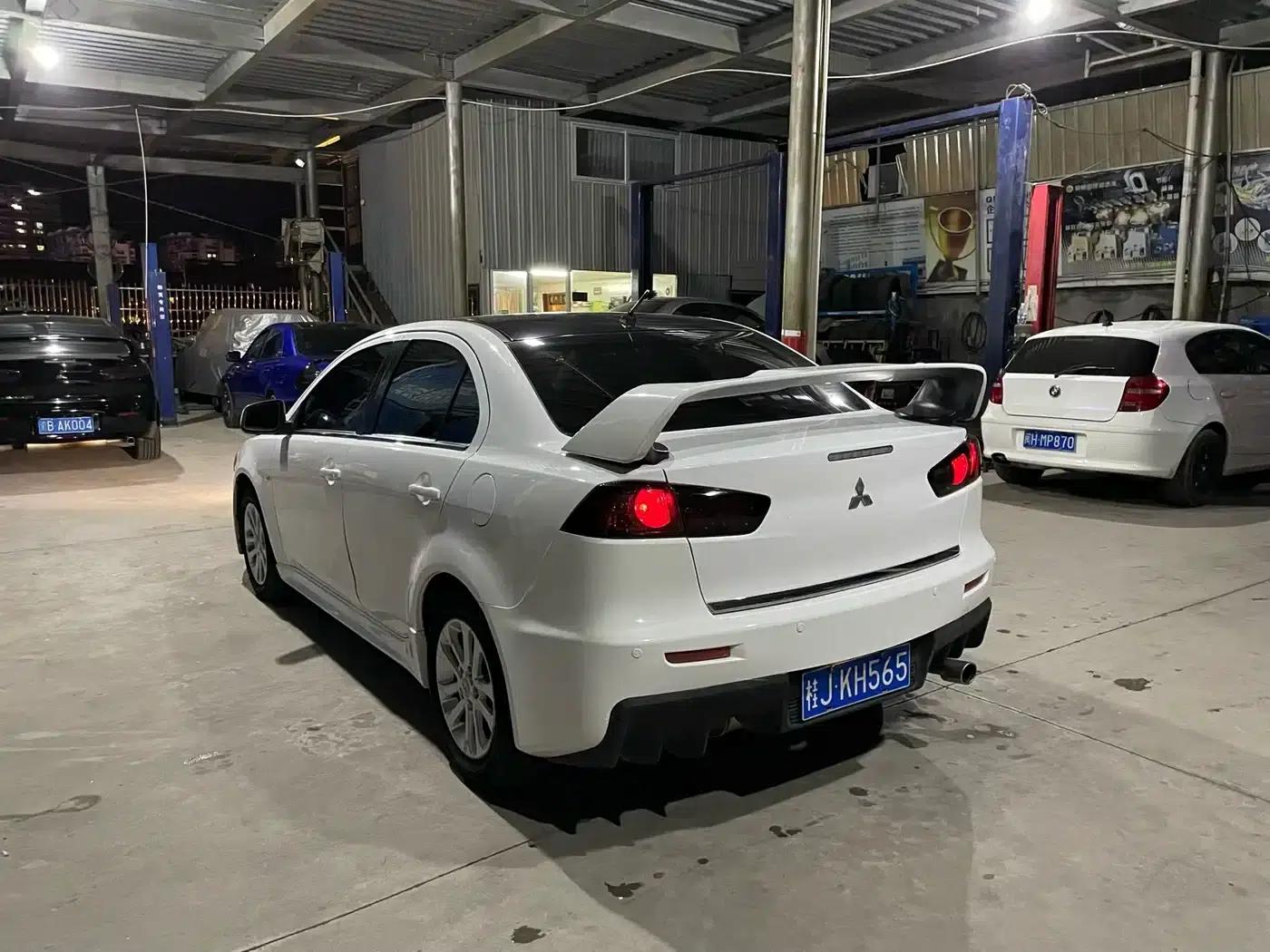Lancer EX 2011 Luxury Edition 1.8L CVT — миниатюра 9