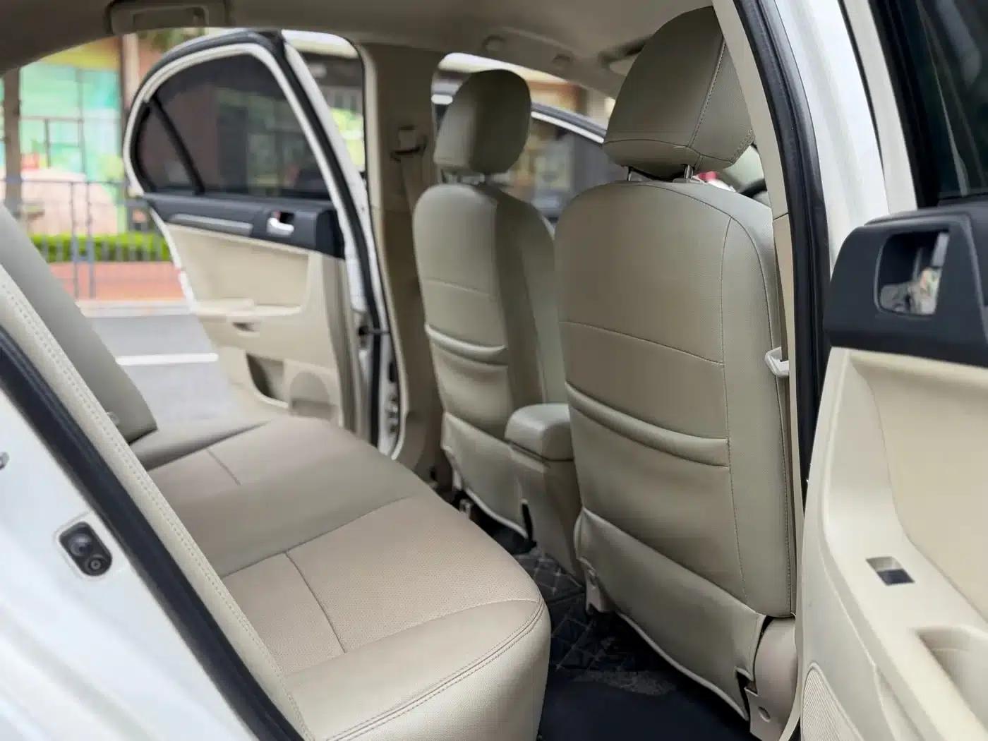 Lancer EX 2010 Fashion Edition 1.8L CVT Comfort — миниатюра 13