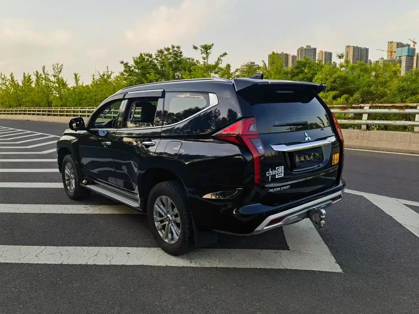 2020 Pajero Sport Imported 3.0L Luxury Edition — миниатюра 4