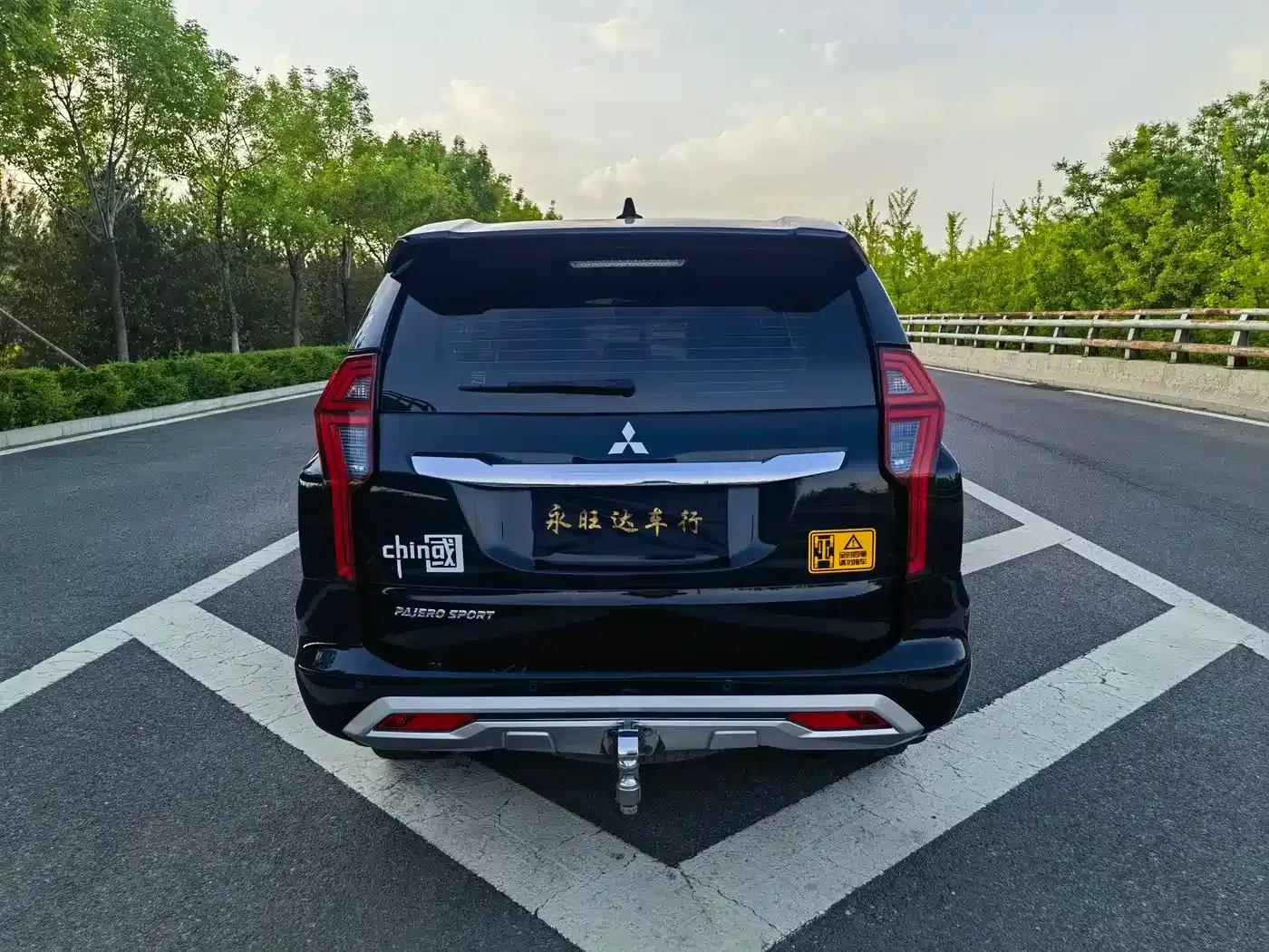 2020 Pajero Sport Imported 3.0L Luxury Edition — миниатюра 5