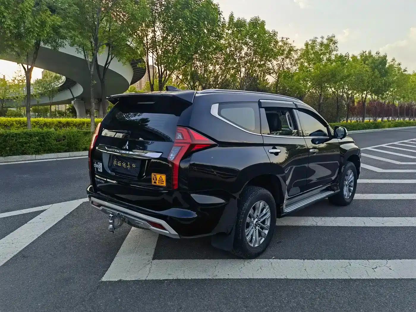 2020 Pajero Sport Imported 3.0L Luxury Edition — миниатюра 6