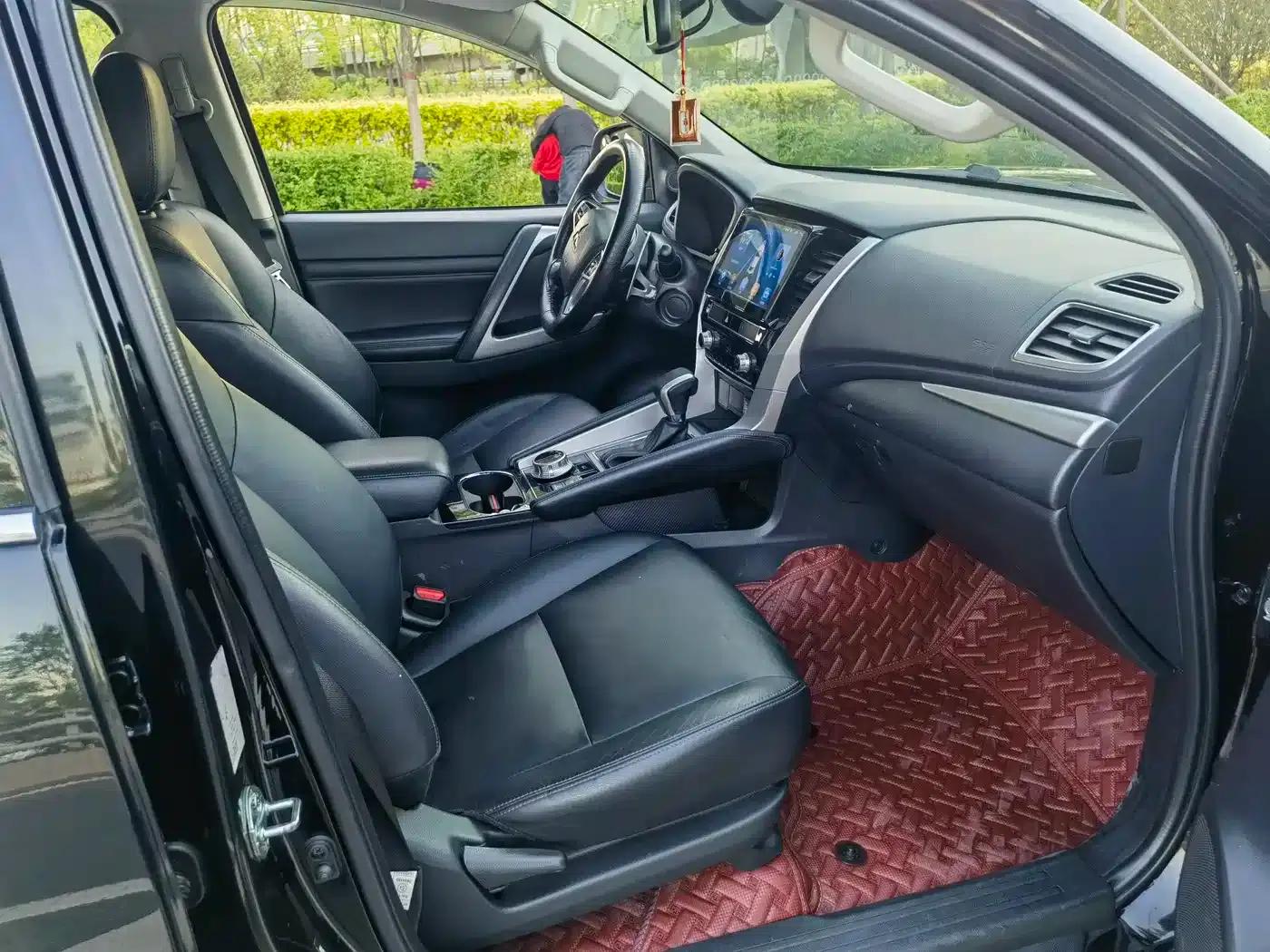 2020 Pajero Sport Imported 3.0L Luxury Edition — миниатюра 8