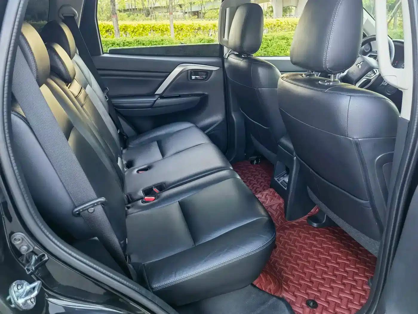2020 Pajero Sport Imported 3.0L Luxury Edition — миниатюра 9