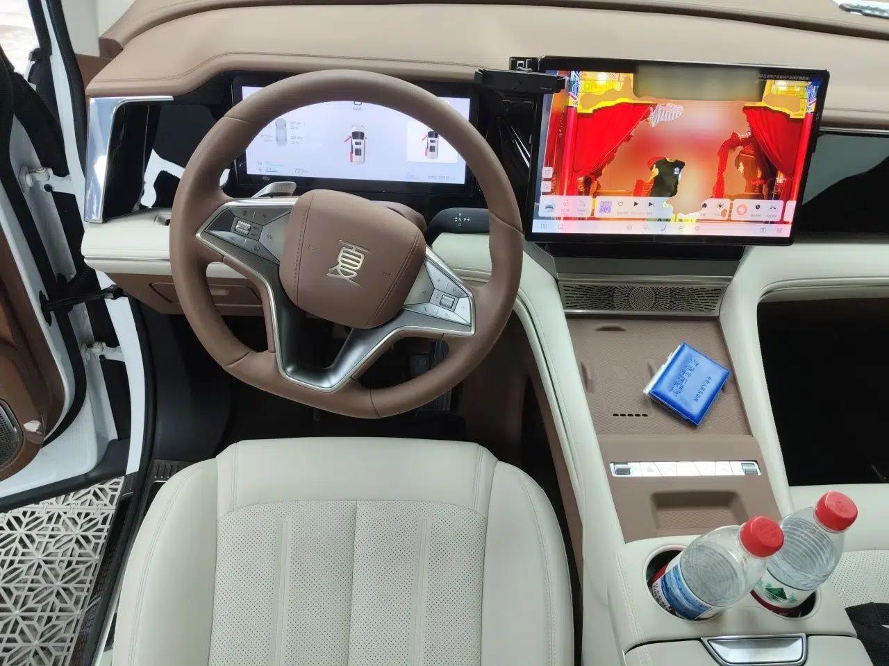 BYD Xia 2025 DM-i 1.5T 180km Beyond Edition — миниатюра 11