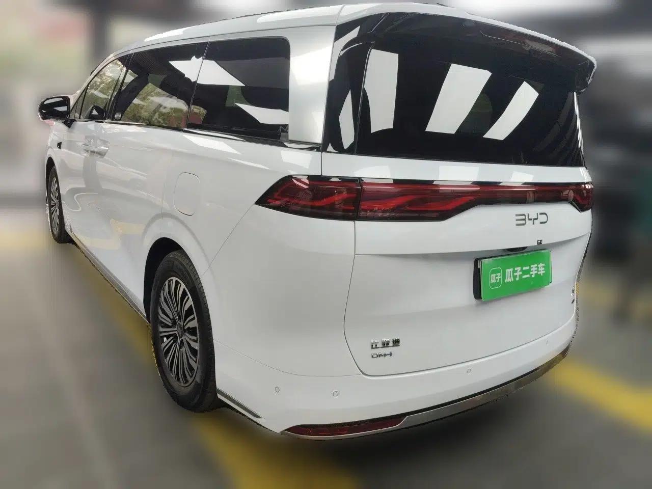 BYD Xia 2025 DM-i 1.5T 180km Beyond Edition — миниатюра 4