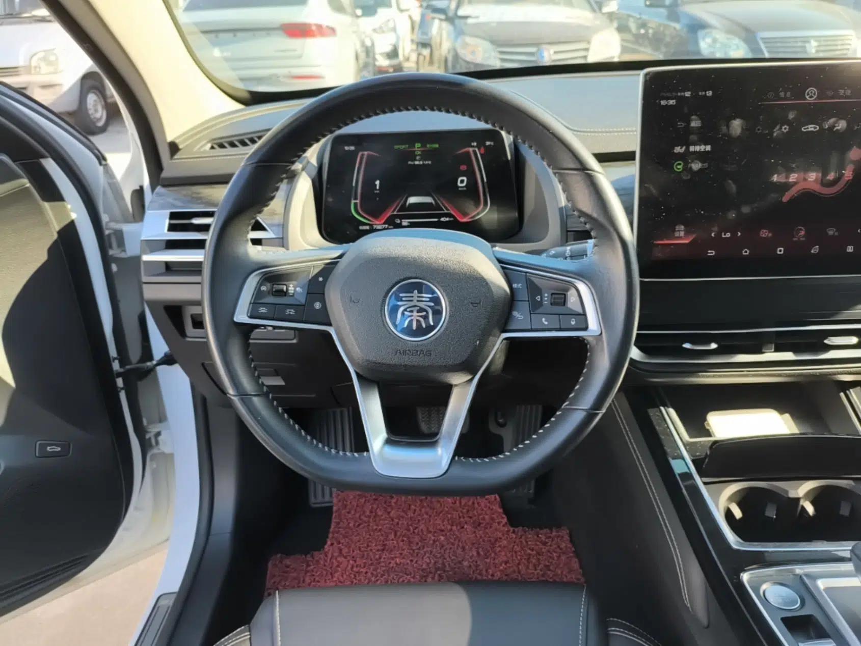 BYD Qin Pro New Energy 2019 EV Super Edition High-Power Smart Connect Luxurious Model — миниатюра 14