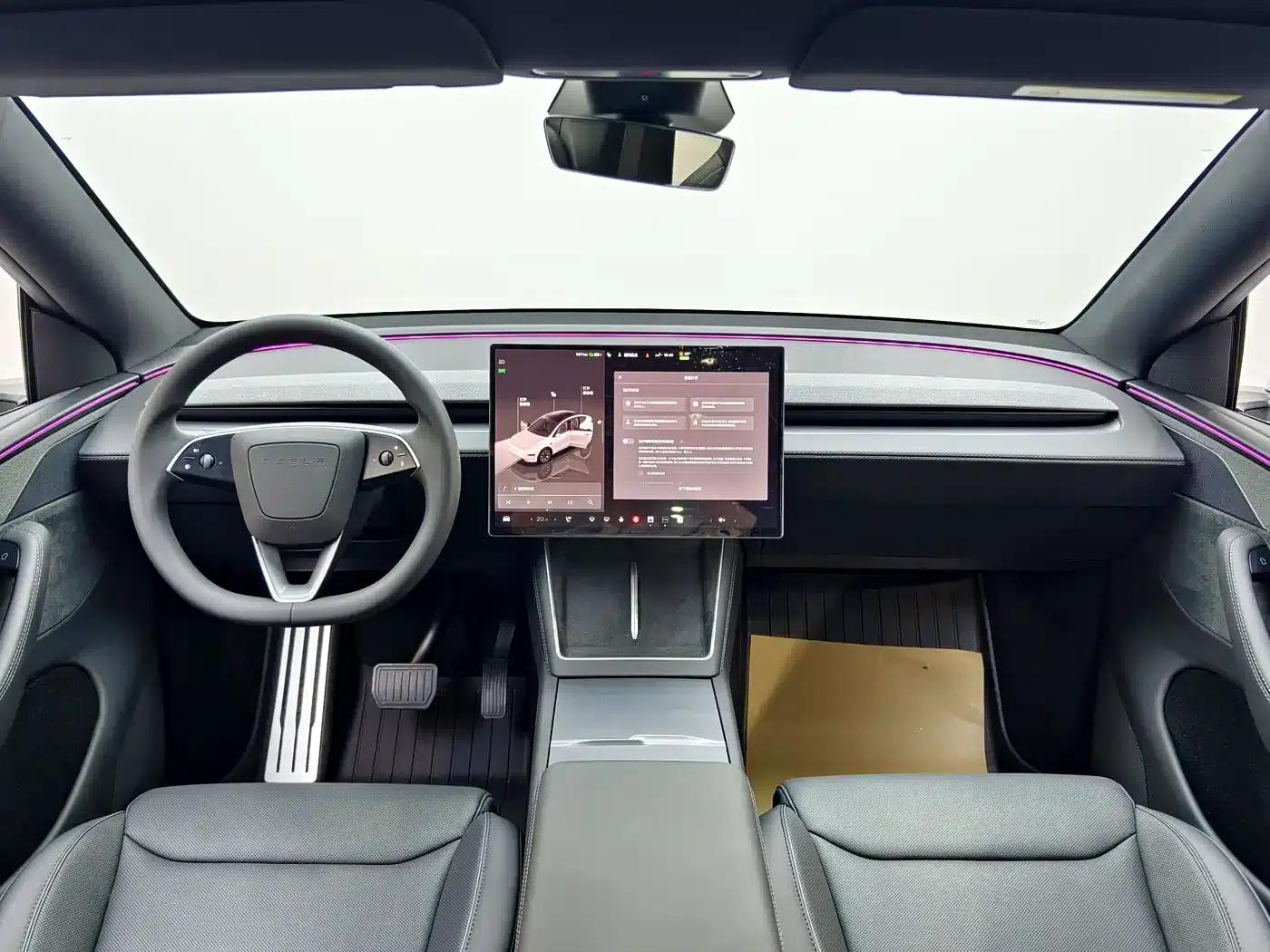 Model Y L 2025 Long Range All-Wheel Drive — миниатюра 16
