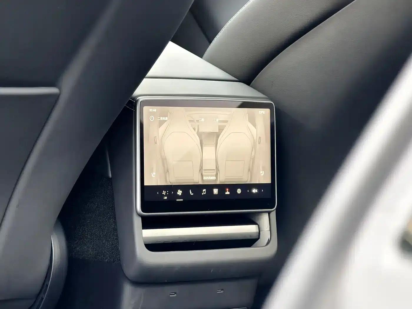 Model Y L 2025 Long Range All-Wheel Drive — миниатюра 17