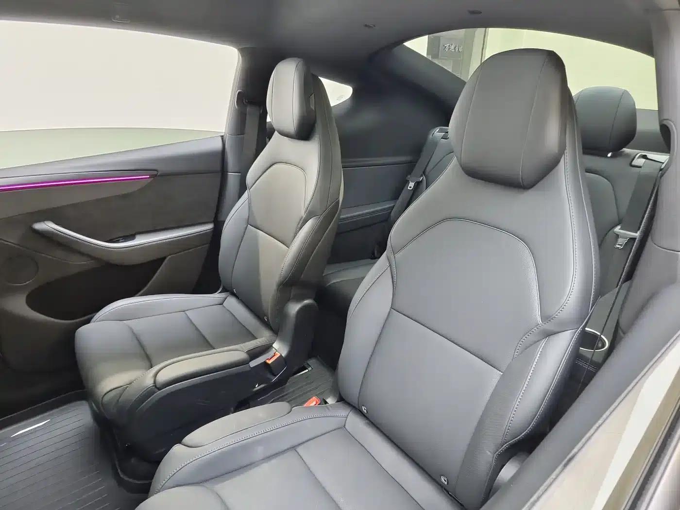 Model Y L 2025 Long Range All-Wheel Drive — миниатюра 18