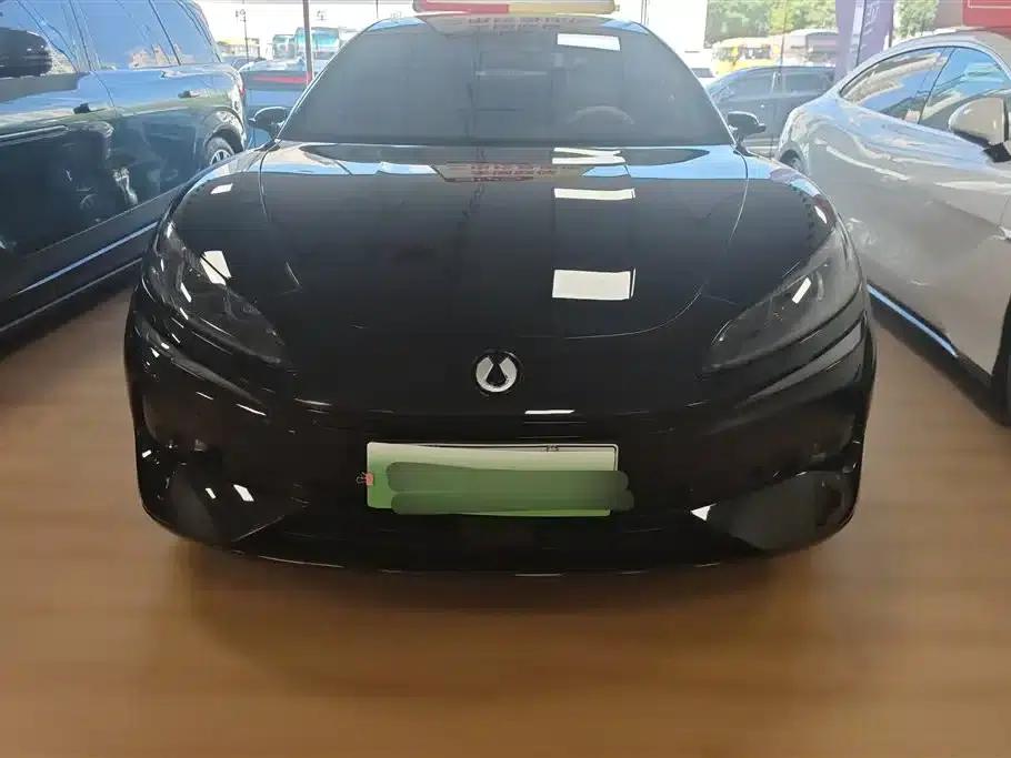 Denza Z9 2024 Model, 1100km Range, 4WD Ultra Edition — миниатюра 2