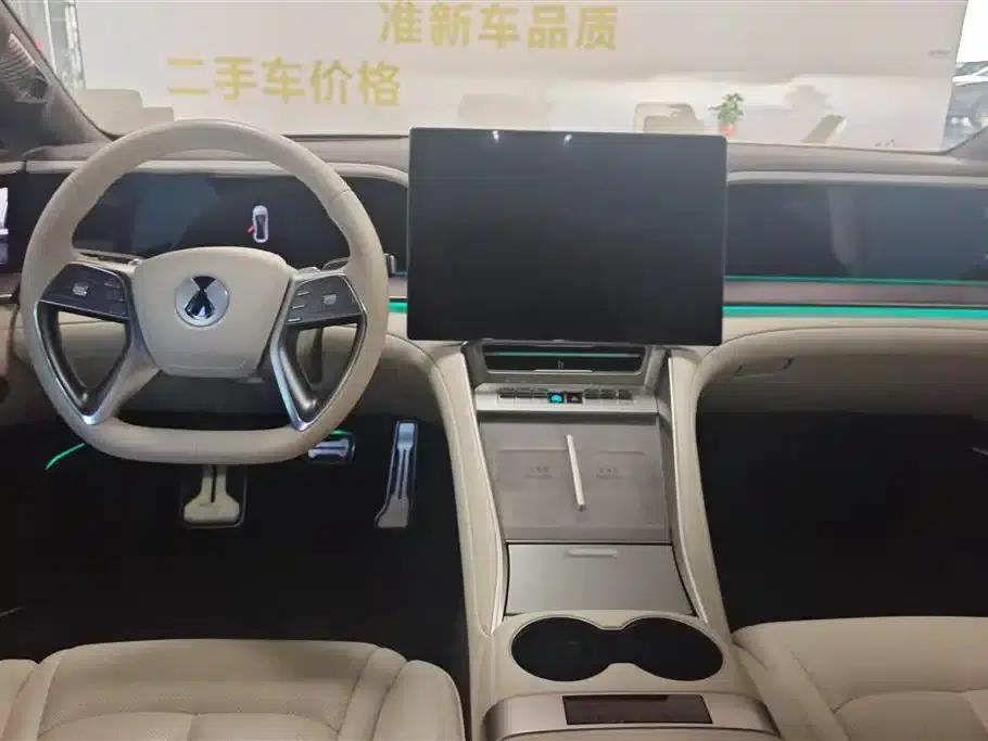 Denza Z9 2024 Model, 1100km Range, 4WD Ultra Edition — миниатюра 12