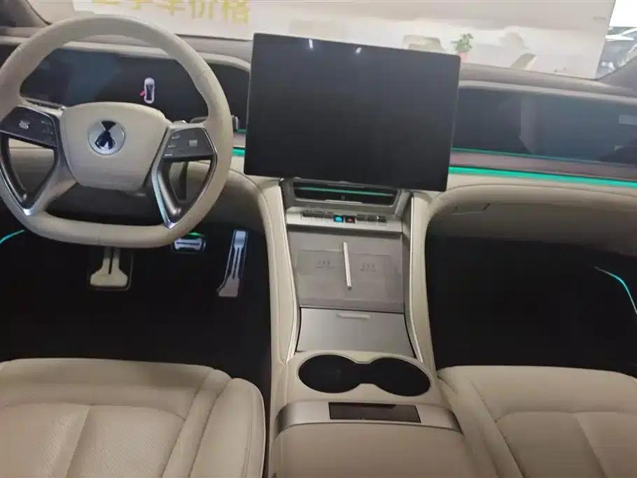 Denza Z9 2024 Model, 1100km Range, 4WD Ultra Edition — миниатюра 16