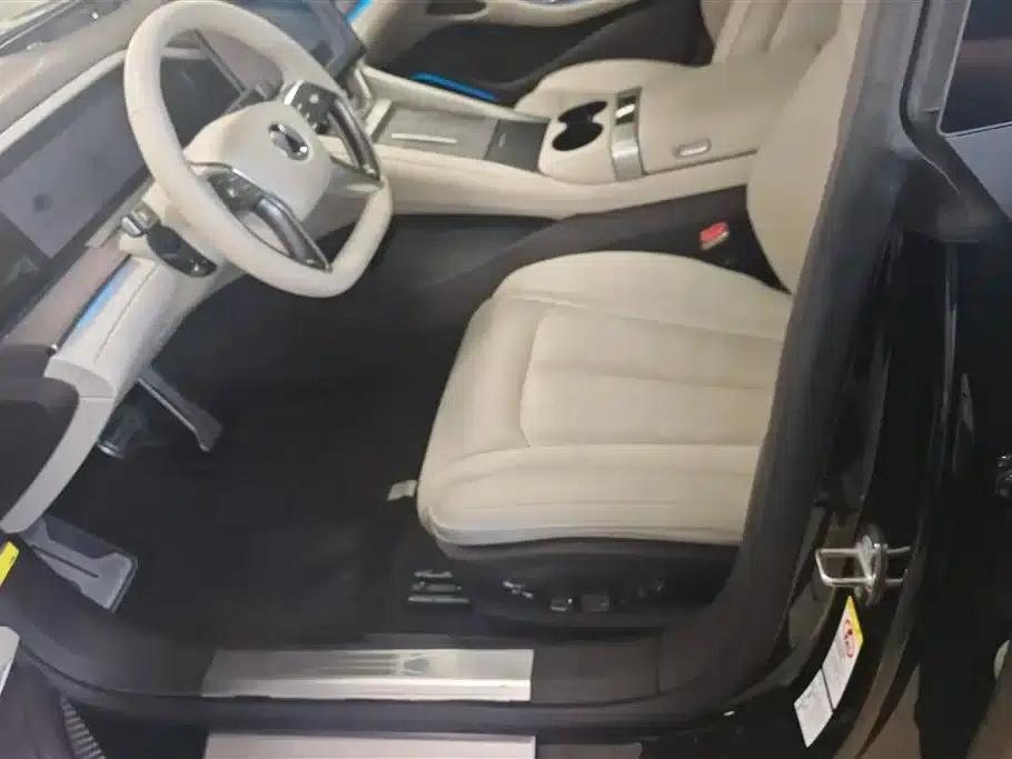 Denza Z9 2024 Model, 1100km Range, 4WD Ultra Edition — миниатюра 9